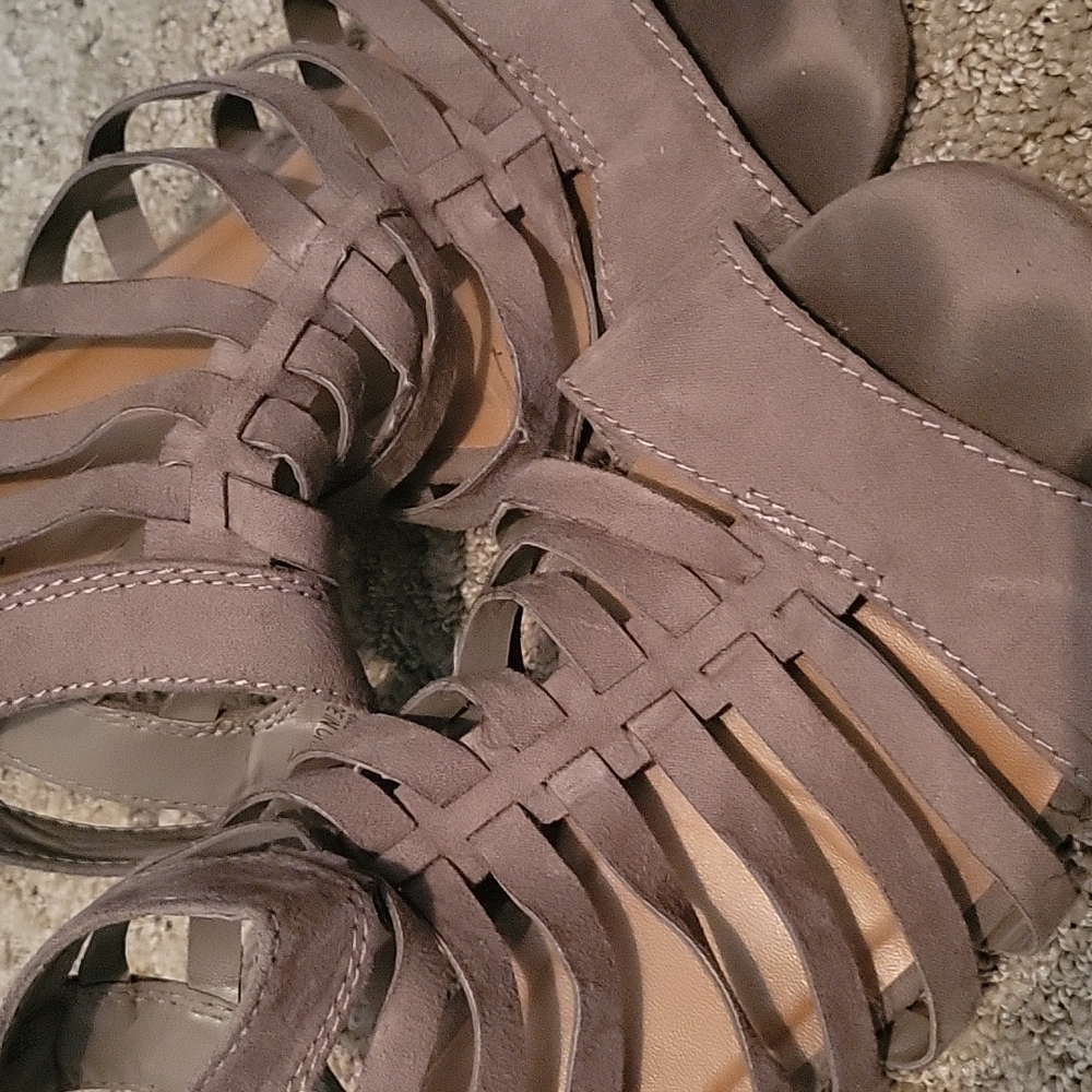 Wedges - Picture 3 of 6